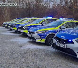 We Wrocławiu padły strzały! Policja poszukuje kierowcy granatowego passata
