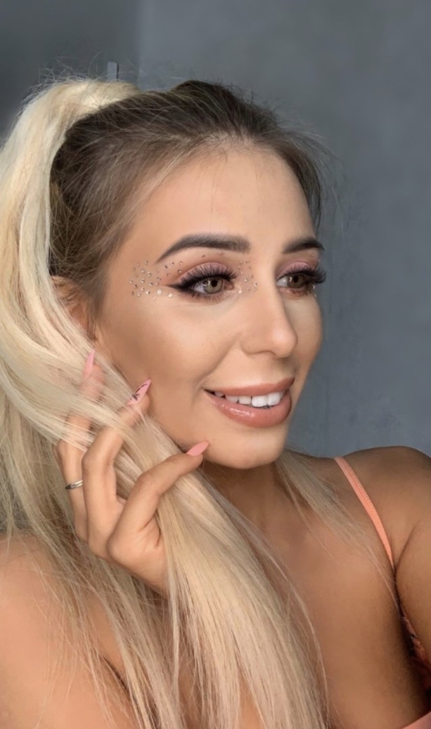 MISTRZOWIE URODY - Makeup artist