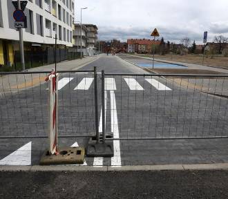 Powstaje nowa ulica w Legnicy, połączy ulicę Żołnierską z ulicą Marynarską, zdjęcia