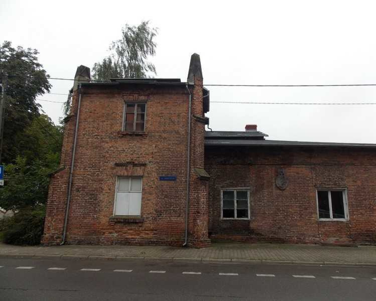 Rewitalizacja domku gotyckiego w Opatówku. Remont potrwa do września