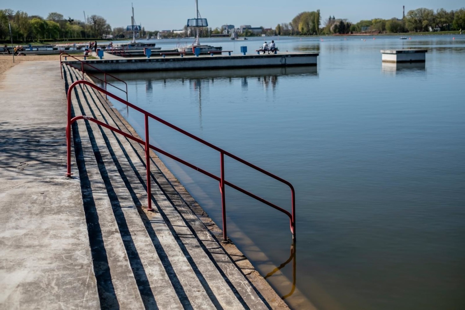W niedzielę, 2 sierpnia po raz drugi zostało zamknięte kąpielisko nad jeziorem Maltańskim w Poznaniu
