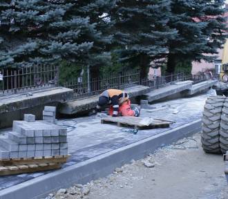 Ruszyły prace remontowe na ulicy Ogrodowej w Staszowie [WIDEO, ZDJĘCIA]