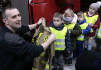 Atrakcja dla dzieci w ferie: zwiedzanie komendy straży pożarnej. Terminy, godziny  