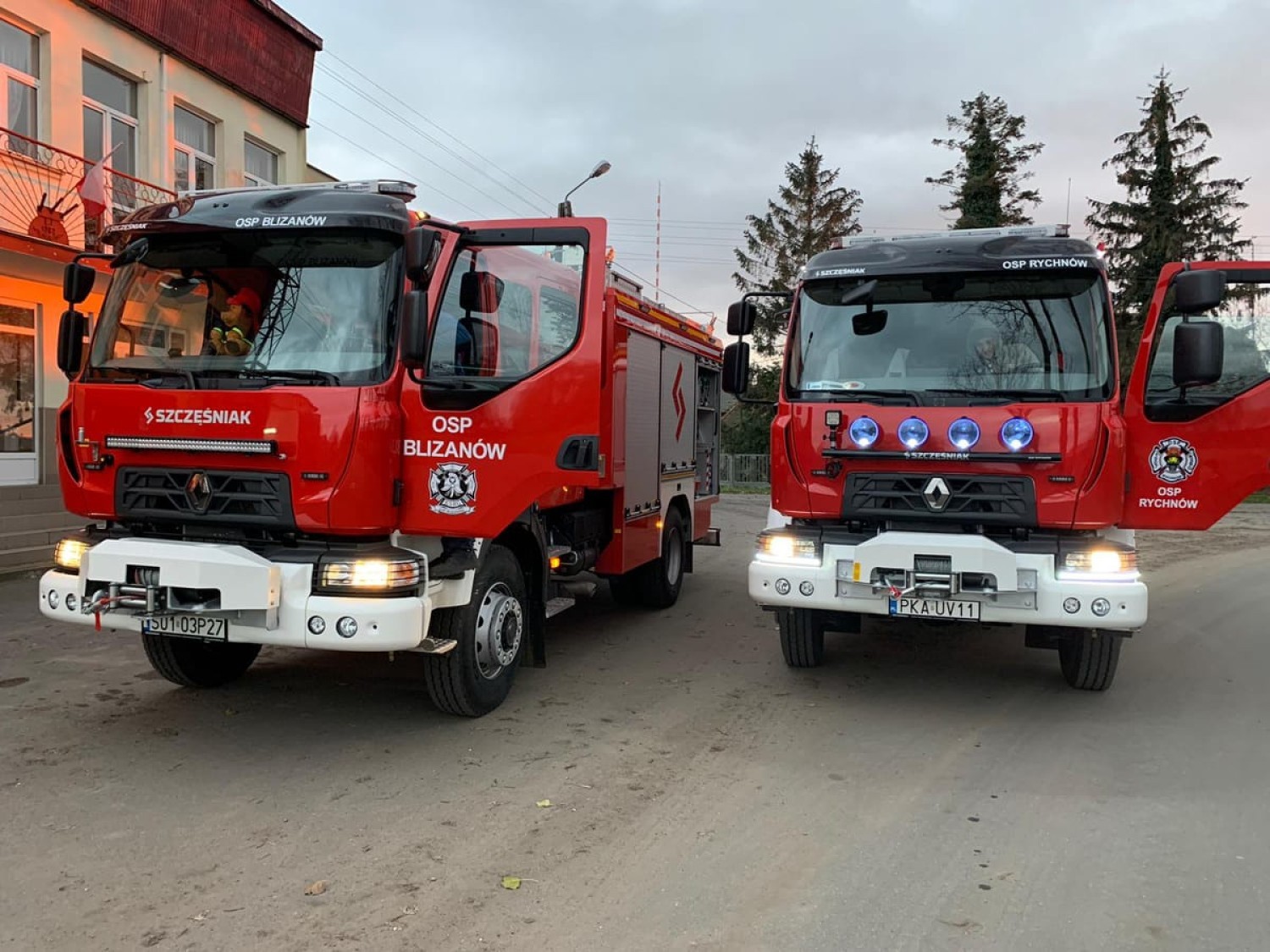 OSP Blizanów ma wreszcie nowy samochód ratowniczo-gaśniczy