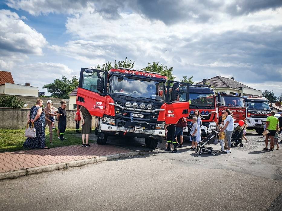 Piknik strażacki na pożegnanie lata zorganizowany przez OSP Leszno - Gronowo