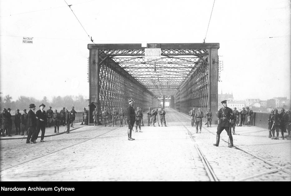Most Kierbedzia, miejsce pierwszych walk w stolicy podczas Przewrotu