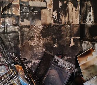 Pożar w Wawrze. 60-latek wbiegł do płonącego mieszkania ratować koty. Walczy o życie