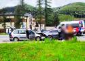 Łącko. Kobieta zabrana do szpitala po zderzeniu trzech aut osobowych w dolinie Dunajca