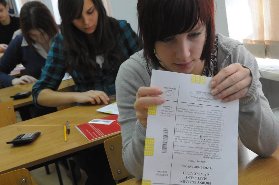 W tym roku szkolnym tegoroczni maturzyści pisali już test z matematyki przygotowany przez CKE