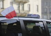 Nowe regulacje prawa jazdy w Polsce. Przewozy osobowe tylko z polskim 
