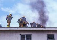 Strażacy - zawodowcy radzą co zrobić, żeby zminimalizować ryzyko pożaru w kominie