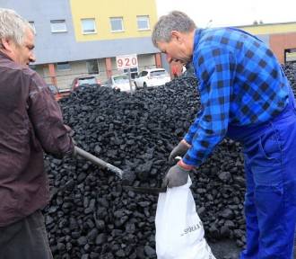 Ruszyła sprzedaż węgla w gminie Opoczno. Dokumenty wydaje Urząd Miejski