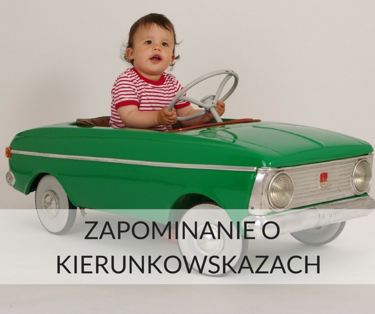 Kierunkowskaz włączamy, aby zasygnalizować chęć zrobienia manewru na drodze