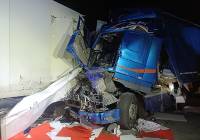 Wypadek na autostradzie A1 między Kamieńskiem a Piotrkowem Trybunalskim. ZDJĘCIA