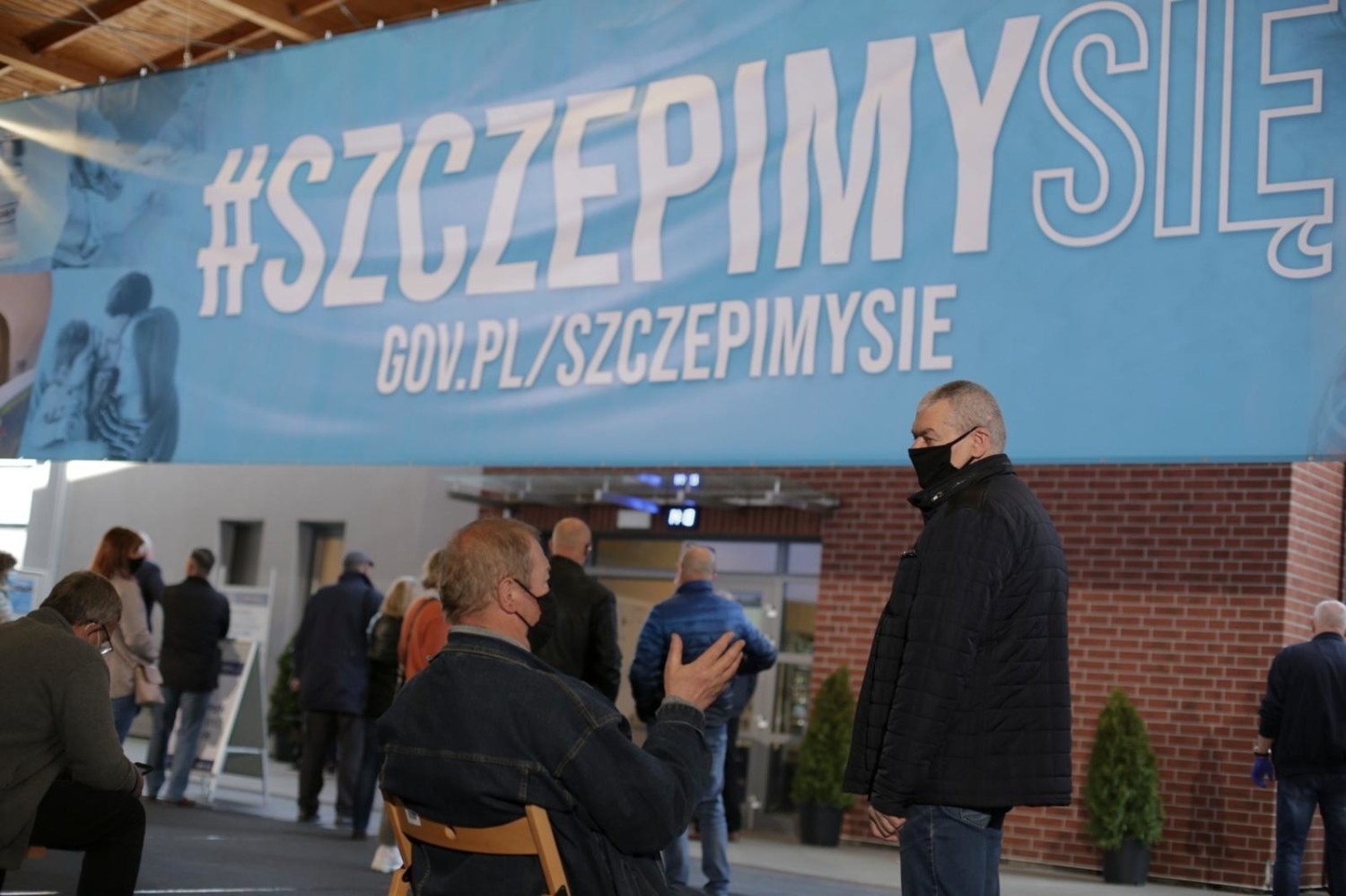 500 złotych za szczepienie - tak jedna z firm zachęca pracowników do przyjęcia prepraratu