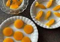 Domowe żelki pomarańczowe. Zobacz prosty i szybki przepis