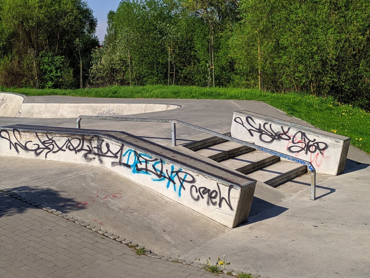 Wieczorne spotkania młodzieży na skateparku w Lublińcu utrapieniem dla mieszkańców
