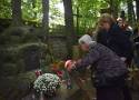 Dzień Sybiraków w Zakopanem. Kwiaty i znicze przy symbolicznej mogile wywiezionych