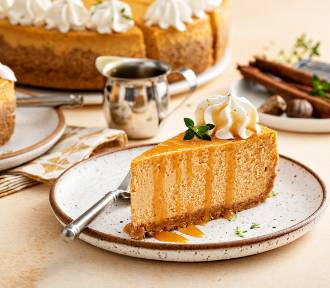 Sernik dyniowy, czyli deser idealny na jesień. To ciasto rozpływa się w ustach!