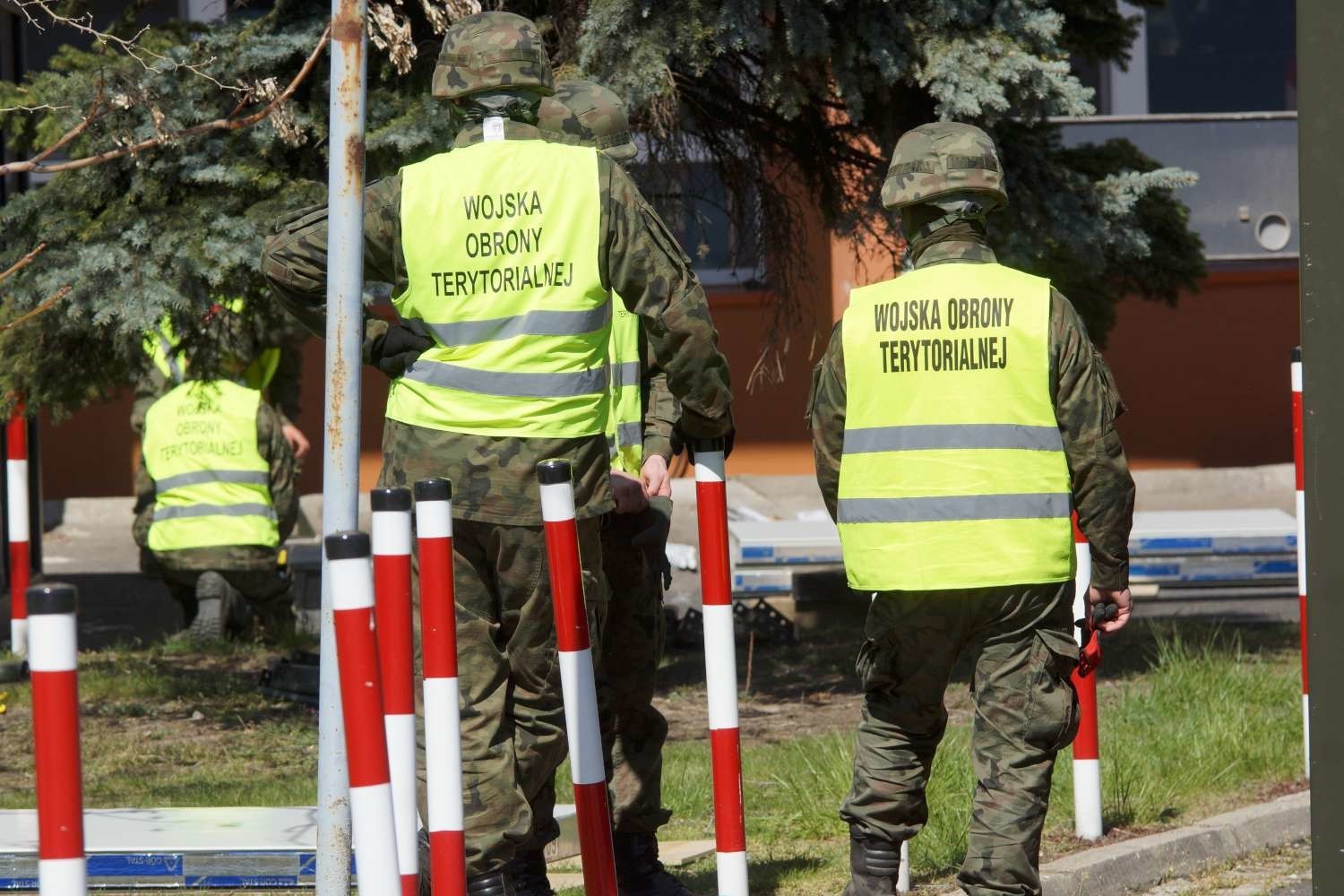 Szpital w Kaliszu. Żołnierze WOT zbudowali polową izbę przyjęć