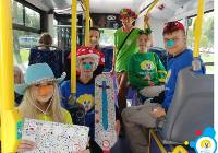 Autobus Uśmiechu na linii Sieradz-Zduńska Wola. Akcja Fundacji Dr Clown ZDJĘCIA