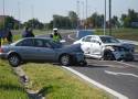 Wypadek na drodze krajowej nr 94 w Skołoszowie. Zderzyły się trzy samochody osobowe, cztery osoby trafiły do szpitala [ZDJĘCIA, WIDEO]