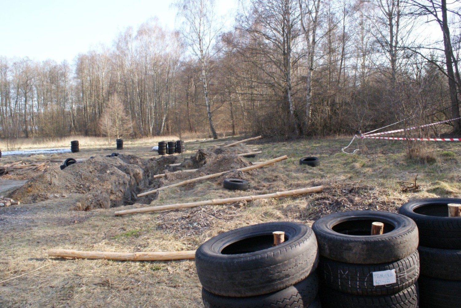 Budowa drugiego pola do gry w paintball w Rzewnicy