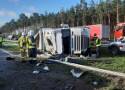 Wypadek na S5 pod Bydgoszczą. Przewróciła się ciężarówka, ładunek wysypał się na drogę [zdjęcia]