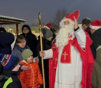 Mikołajki ze Stowarzyszeniem Kuźnia Kowalowiec w Radomsku. FILM, ZDJĘCIA