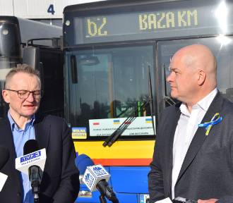 Płock przekaże cztery autobusy dla Lwowa i Żytomierza. Zostały wypełnione darami
