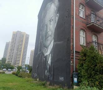 Ktoś pobazgrał mural Wojciecha Korfantego w Katowicach 