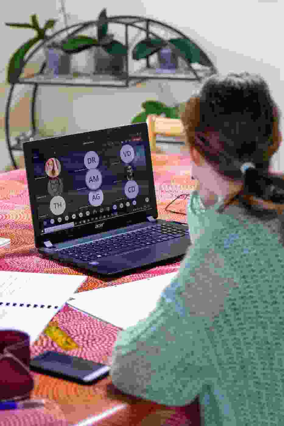 Kupiony z unijnej dotacji sprzęt komputerowy będzie mógł zostać wypożyczony uczniom, a także posłuży nauczycielom do prowadzenia lekcji online 