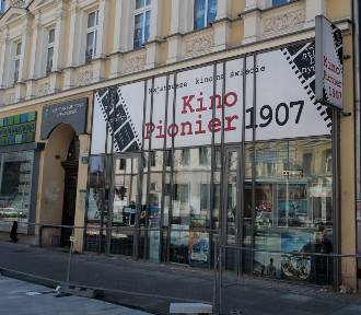 Najstarsze kino w Polsce na sprzedaż. Czy uda się uratować kino Pionier? 