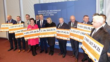 ZMIENIAMY WIELKOPOLSKĘ: Wielkopolskie gminy dostały miliony na modernizację energetyczną 