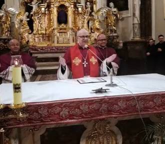 Polacy w kraju i na całym świecie modlili się w łączności z Górą Świętej Anny