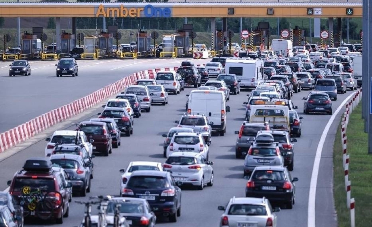 Koszmar na autostradzie A1 pod Toruniem! Zobacz zdjęcia z kamer