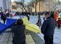 Pamiętamy i solidaryzujemy się z Ukrainą. Demonstracja pokojowa pod Lubuskim Teatrem 