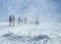 W Tatrach prawdziwa zamieć śnieżna. Na Kasprowym Wierchu wieje z prędkością 90 km/h. Niebezpieczne warunki!