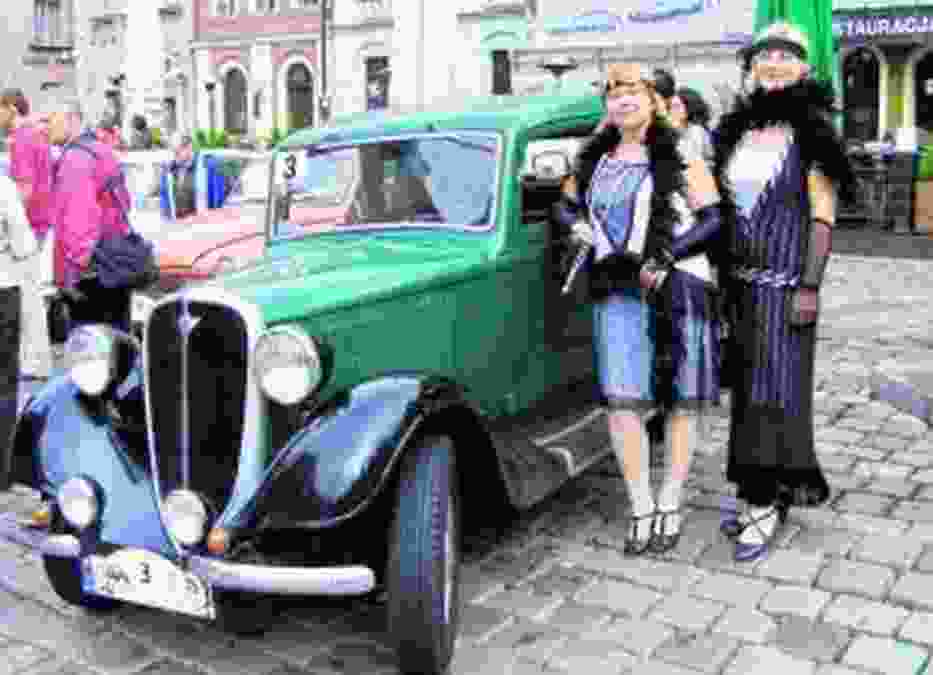 Maria Kramarczyk i Anna Jarosińska jeżdżą 74-letnim fiatem