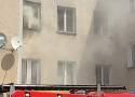 Pożar przy ulicy Sienkiewicza w Skierniewicach. Dwie osoby w stanie ciężkim
