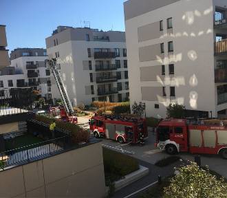 Pożar w Mordorze. Zapalił się blok mieszkalny przy Konstruktorskiej