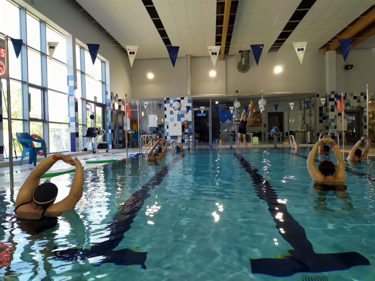 Z zajęć w wodzie dużą popularnością cieszy się aqua aerobik