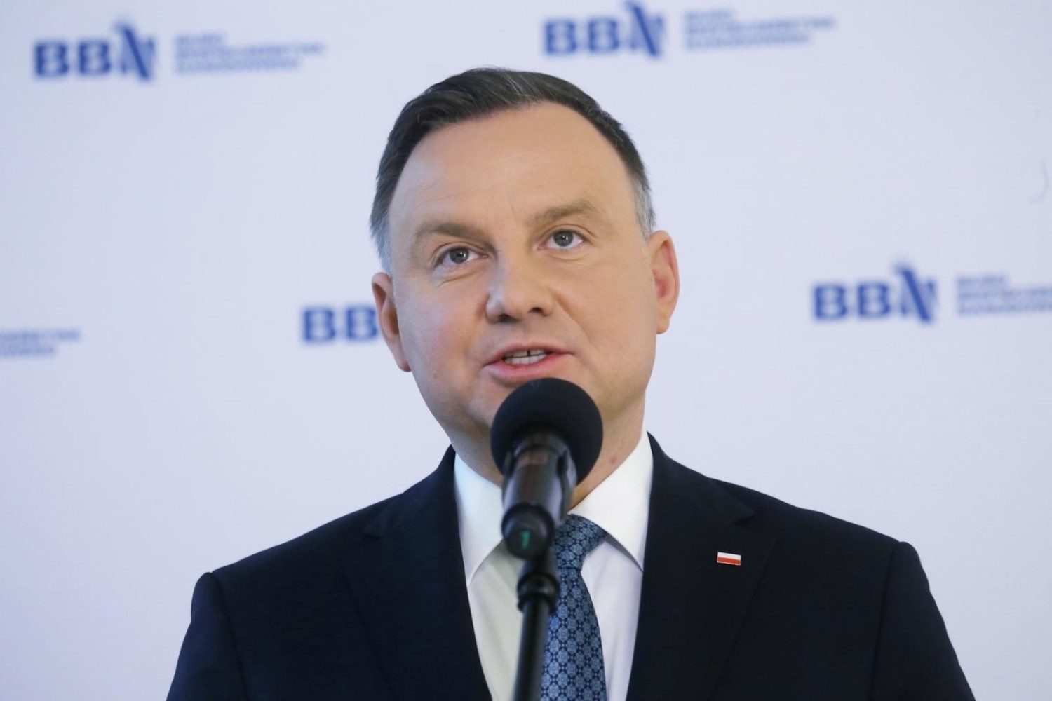 Ostry cień mgły - Andrzej Duda tłumaczy swoje #Hot16Challenge2