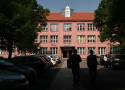 Absolwenci III Liceum Ogólnokształcącego w Wałbrzychu chcą wskrzesić nieczynny zegar szkoły