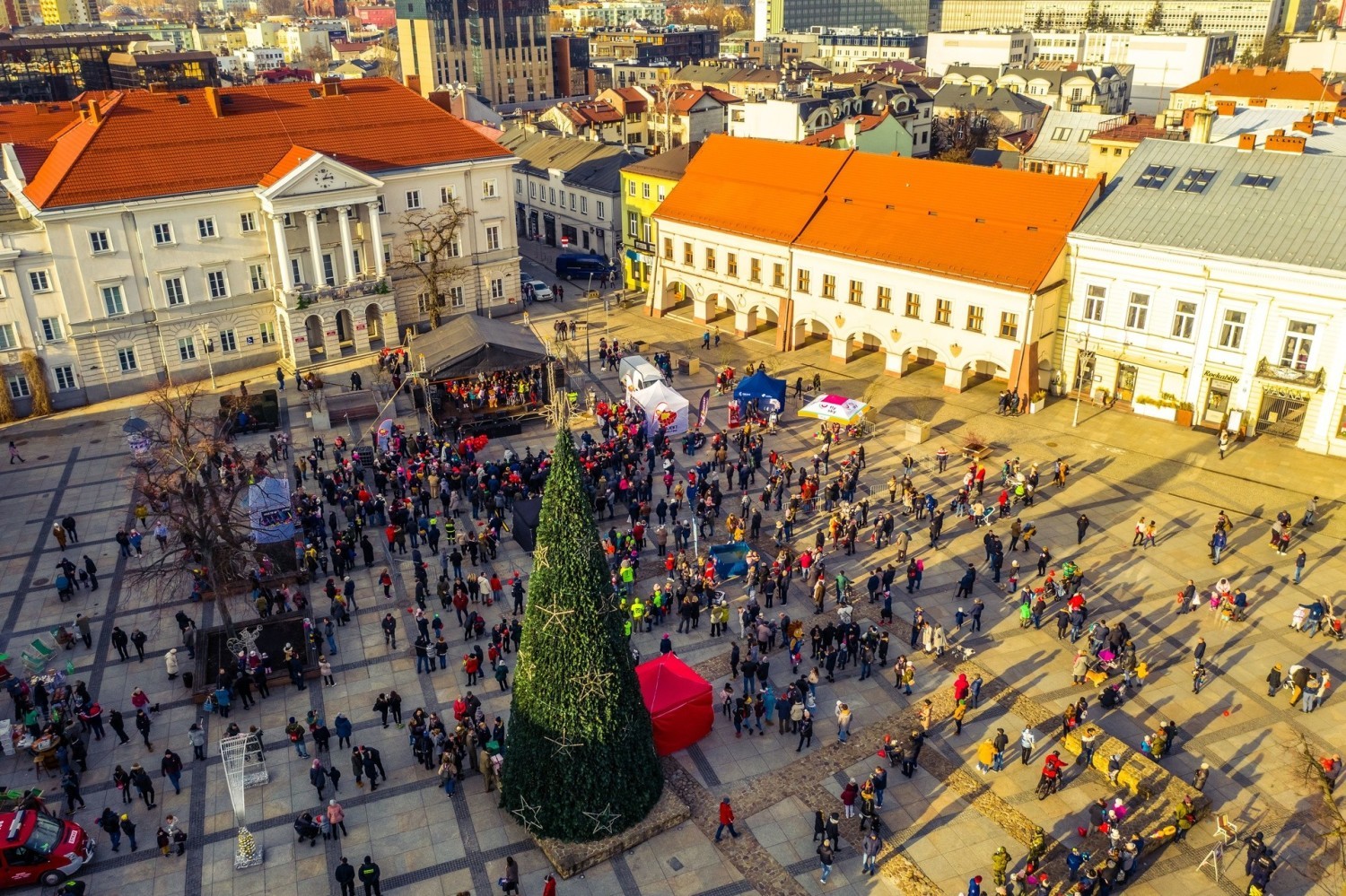28. Finał WOŚP w Kielcach - zachwyca z lotu ptaka (ZDJĘCIA Z DRONA)