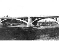 Most nad Sołą w Oświęcimiu był przed wojną dumą mieszkańców. Zdjęcia