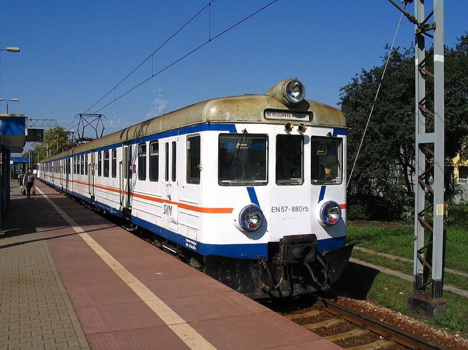 Obecnie stołeczna SKM liczy trzy linie