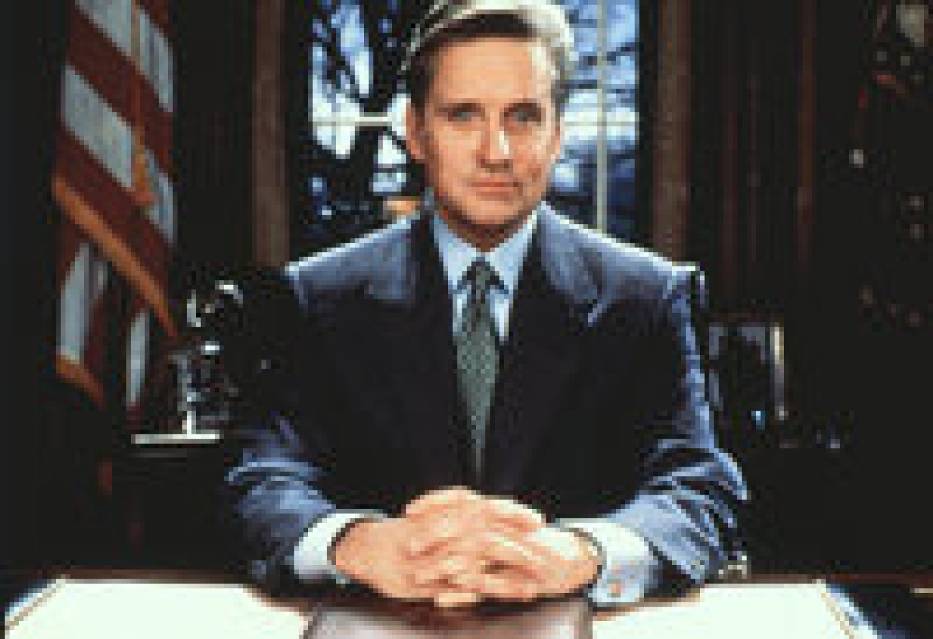 Michael Douglas w filmie "Miłość w Białym Domu" Fot