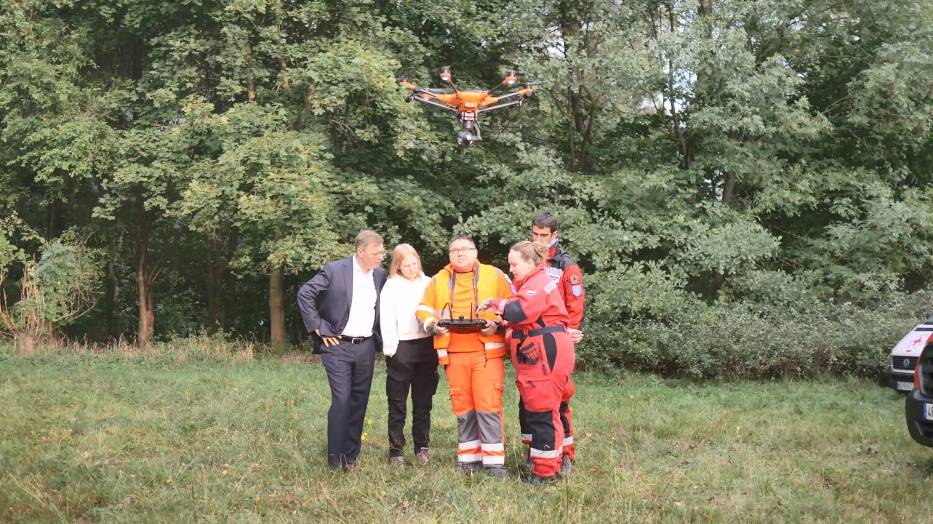 Przekazanie specjalistycznego drona dla Grupy Ratownictwa PCK Olsztyn 