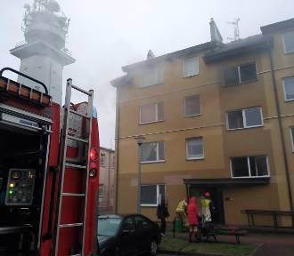 Pożar w bloku, w drugi dzień świąt w Darłówku Zachodnim - zdjęcia
